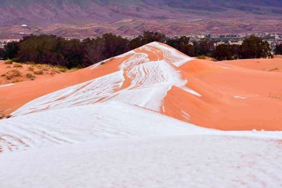 Neige dans le désert algérien